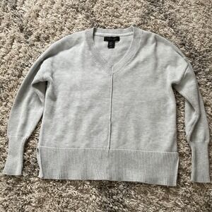 Tahari Womens Light Gray V-Neck Center Seam Ribbed Knit Sweater XS